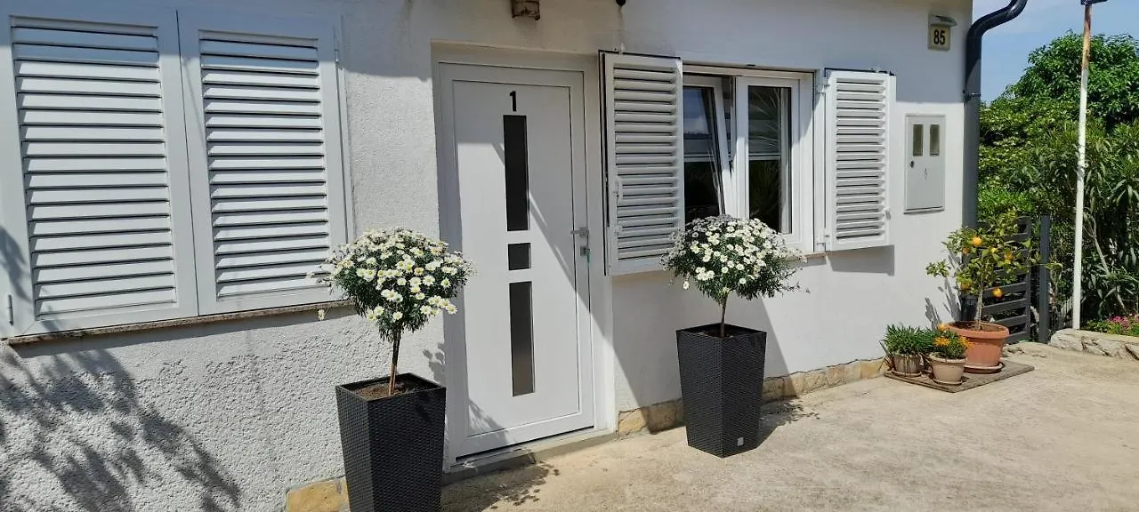 Apartments Boric Cres