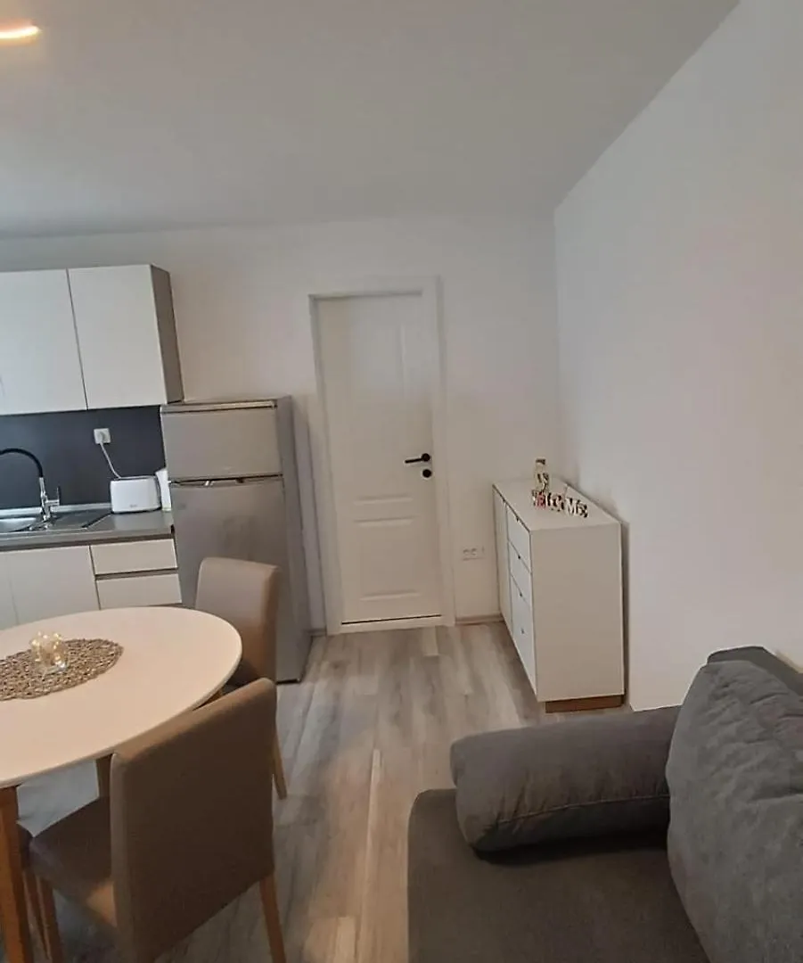 Apartments Boric Cres
